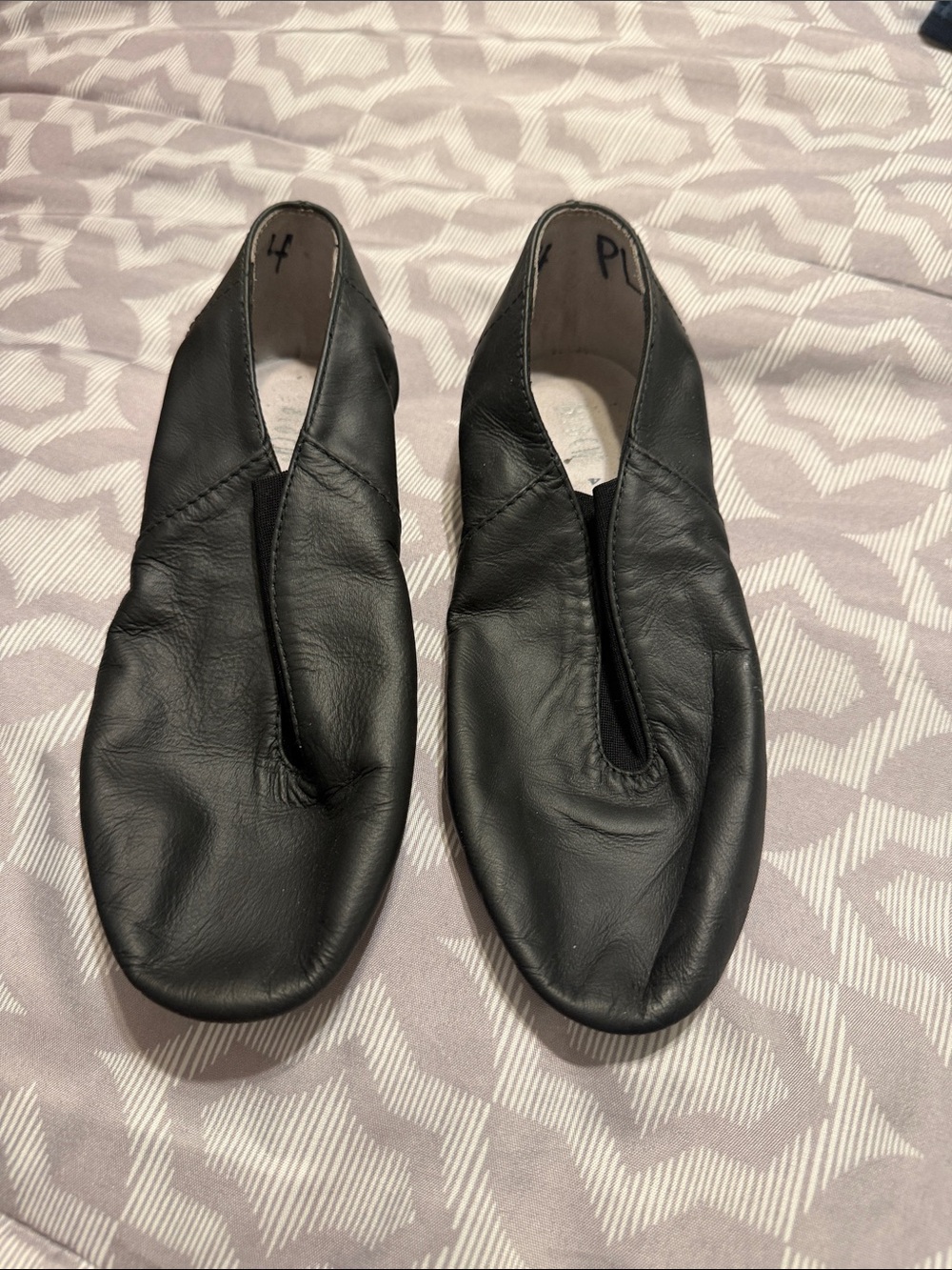 Girls BLOCH Super Jazz shoes